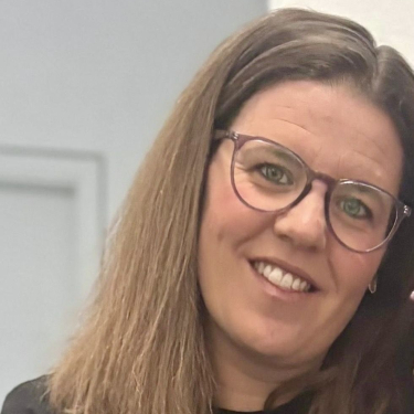 Frau Carina F&ouml;ger